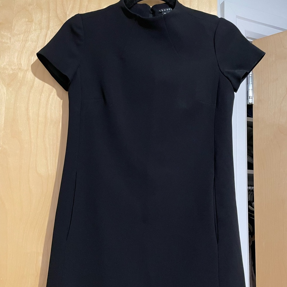 Black Theory Shift dress
